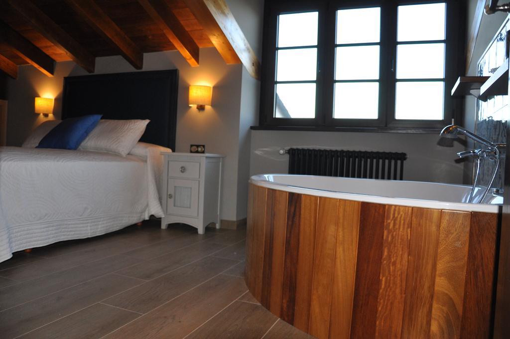 Casa Pacho Apartamentos Rurales Luarca Phòng bức ảnh